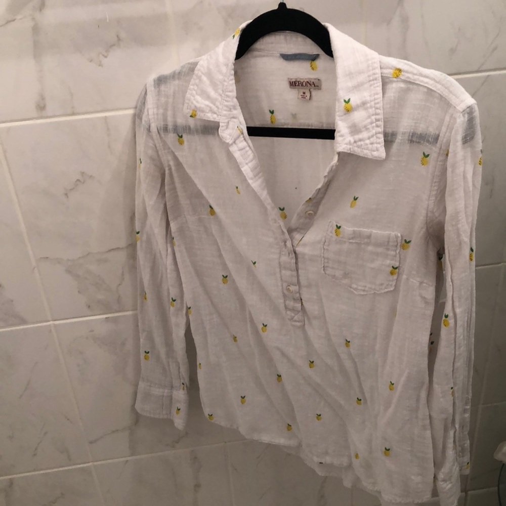 White pineapple print collared shirt